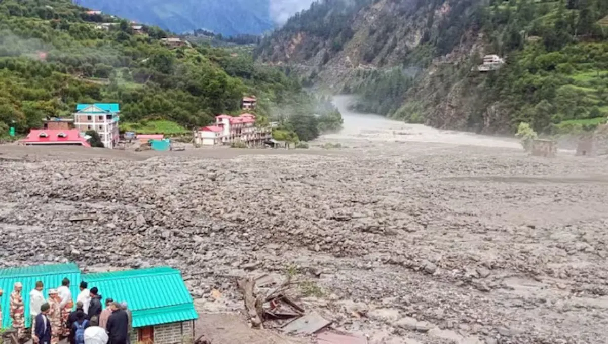उत्तराखंडच्या ढगफुटीने हादरलं! महाराष्ट्राचे 31 पर्यटक बेपत्ता, बचावकार्याची स्थिती काय?