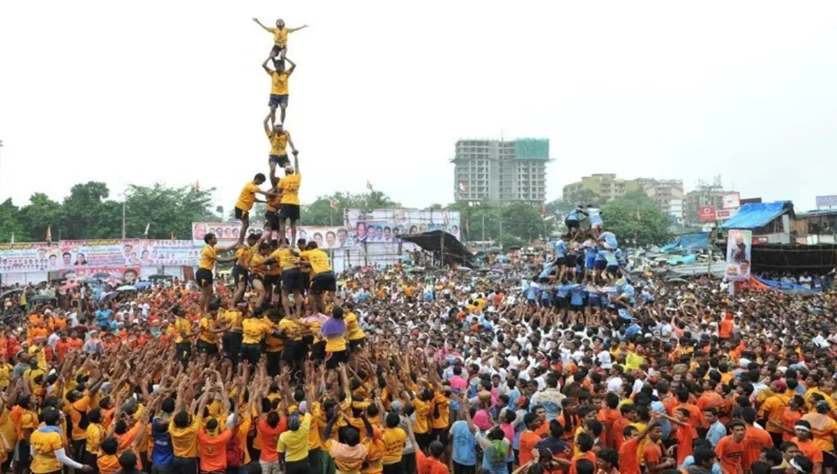 दहीहंडीचा जल्लोष दु:खात! मुंबईत 210 गोविंदा जखमी, दोघांचा मृत्यू