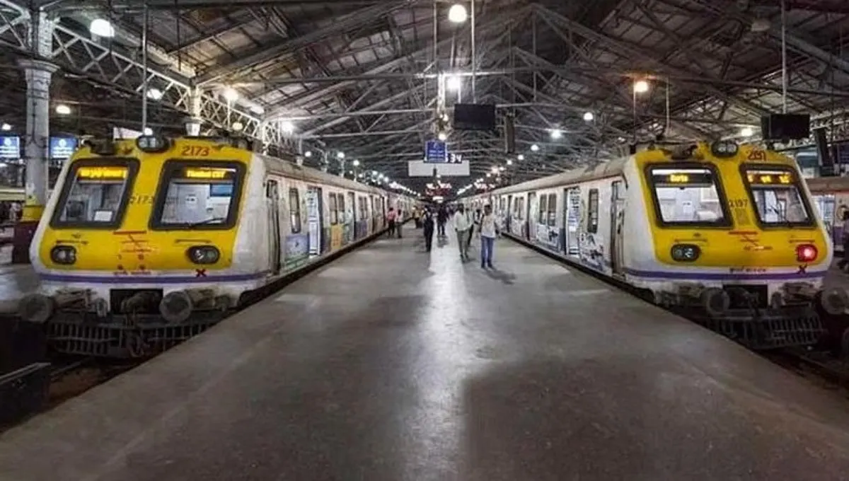 मुंबईकरांसाठी मोठी बातमी! १५ डब्यांच्या गाड्या कधी धावणार? फलाटांचे काम कुठपर्यंत?